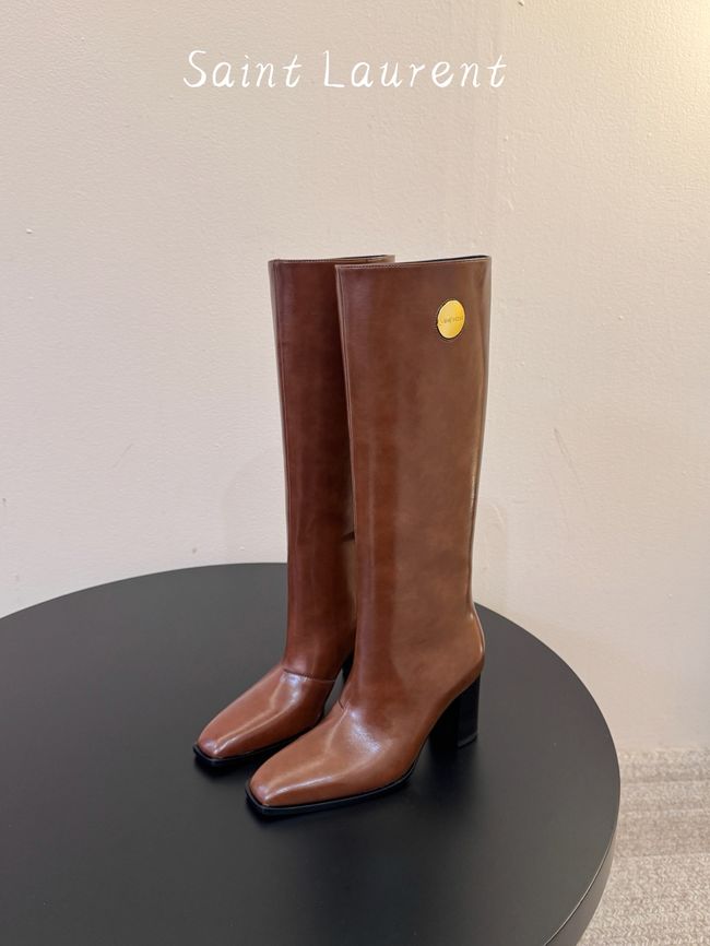 Saint Laurent boots in smooth leather 65288-3