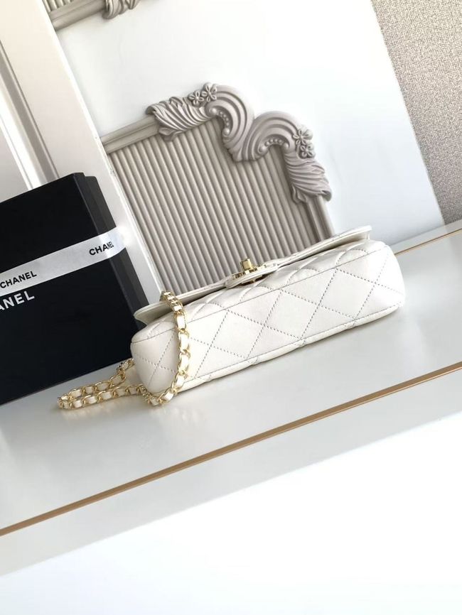 Chanel Small Flap Bag Lambskin AS6430 white Chanel Small Flap Bag Lambskin AS6430 white