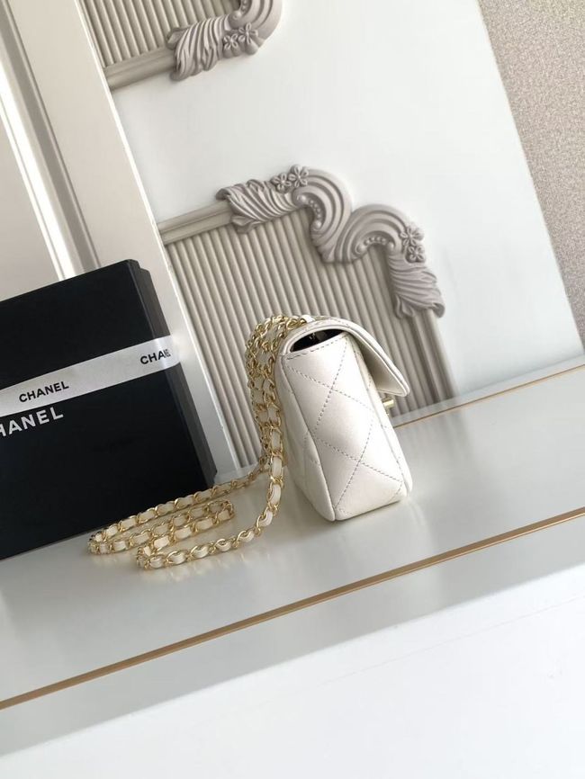 Chanel Small Flap Bag Lambskin AS6430 white Chanel Small Flap Bag Lambskin AS6430 white