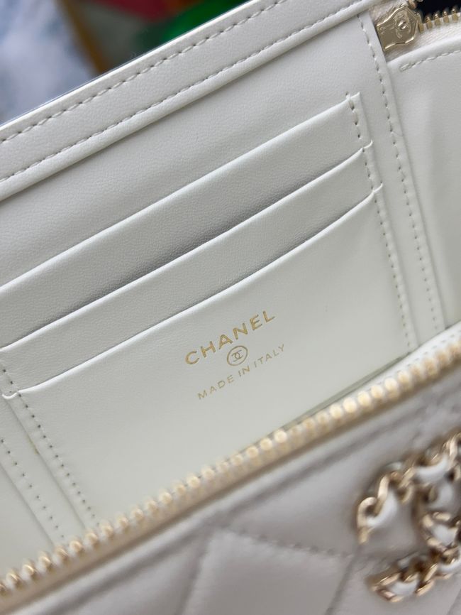 Chanel Vanity with Chain AP5182 white