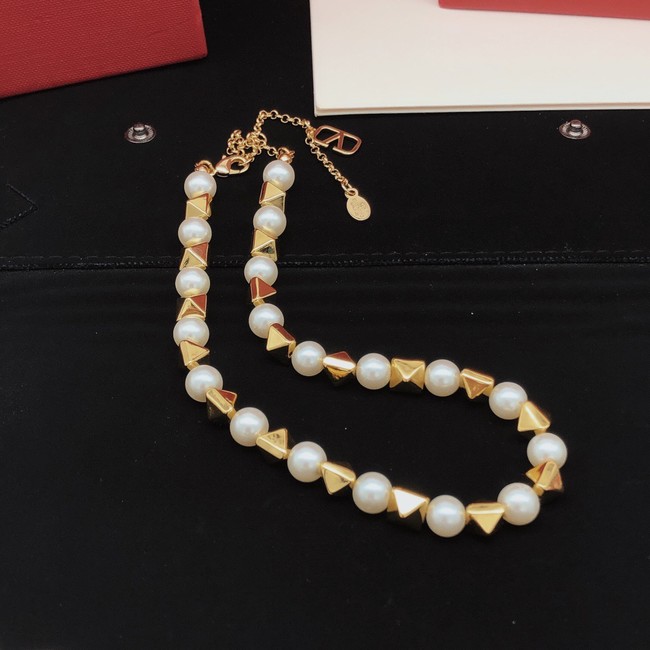 Valentino Necklace CE89999