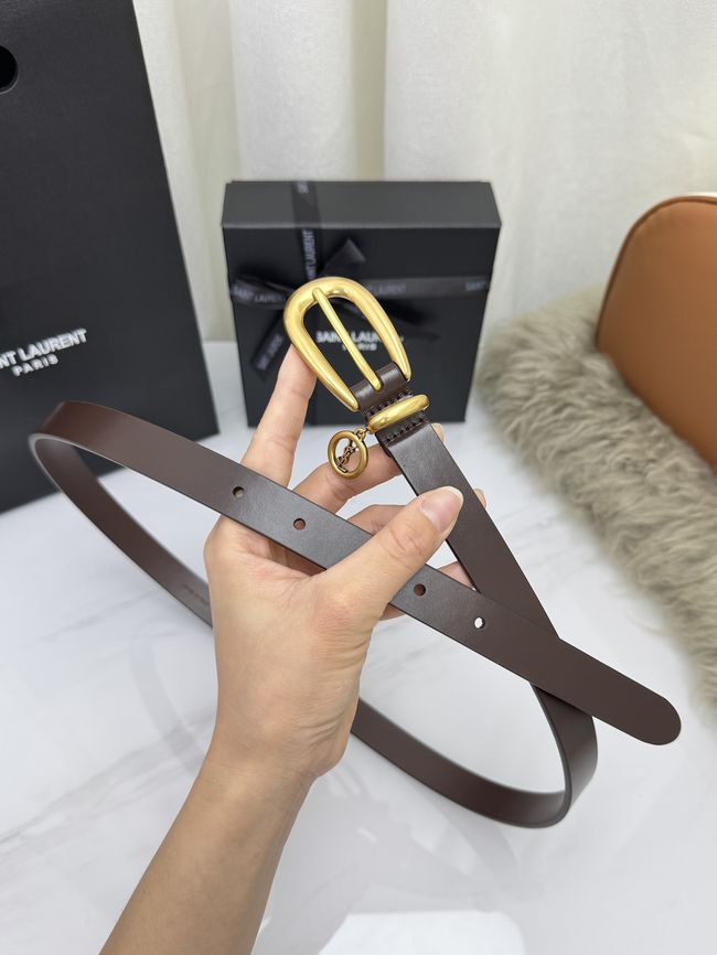 Saint Laurent CASSANDRE charm elongated buckle thin belt in leather S2596-4