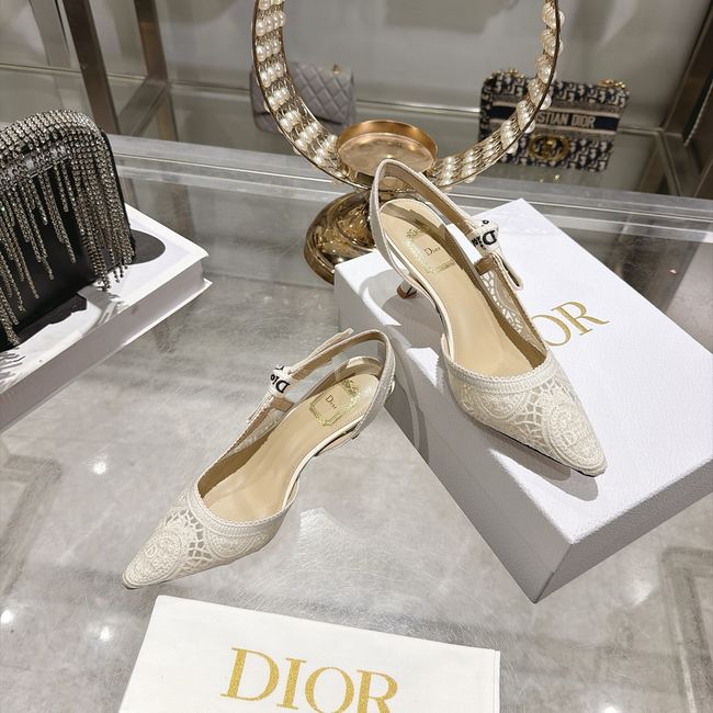 JAdior Slingback Pump Embroidered Plumetis CV642-4