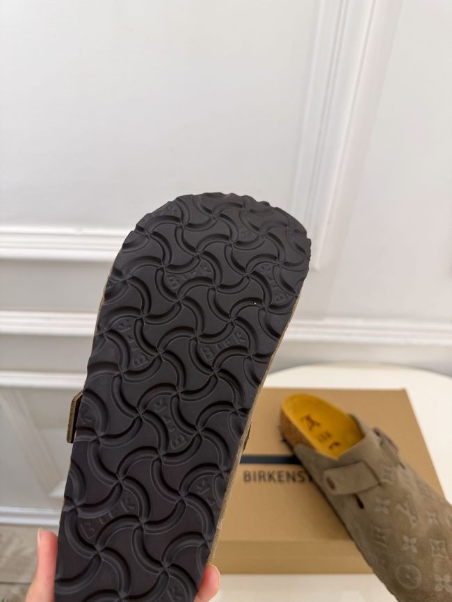 Louis Vuitton Cosy Comfort Clog 95499-4