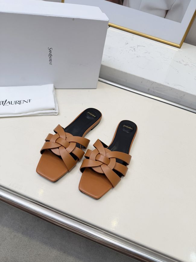 Saint Laurent tribute SANDALS in smooth leather 875936-1