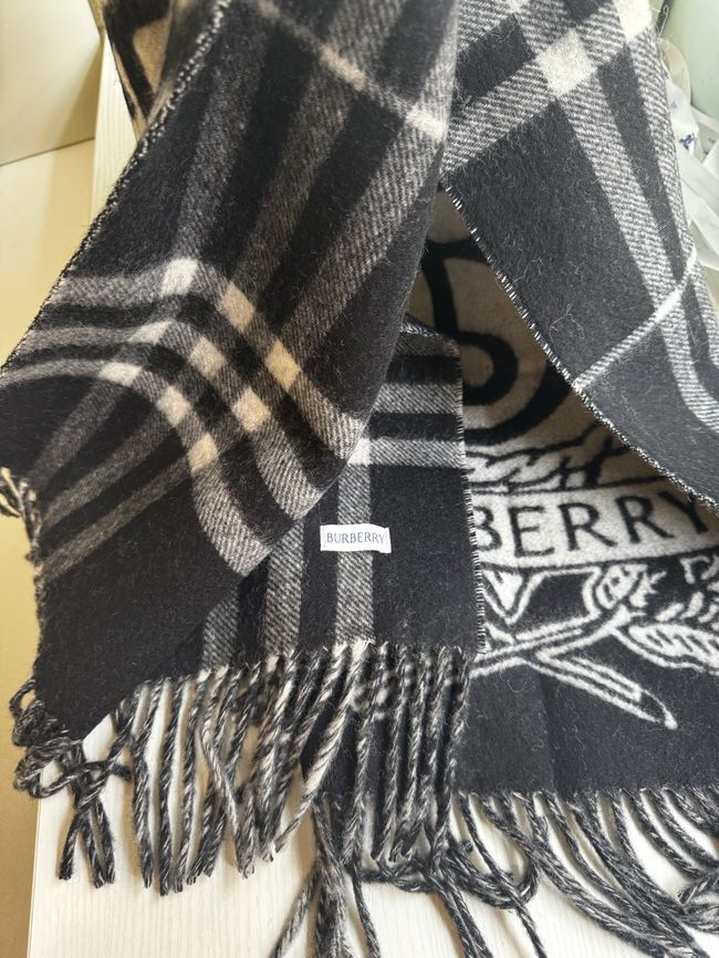 Burberry cashmere scarf BU0030-1