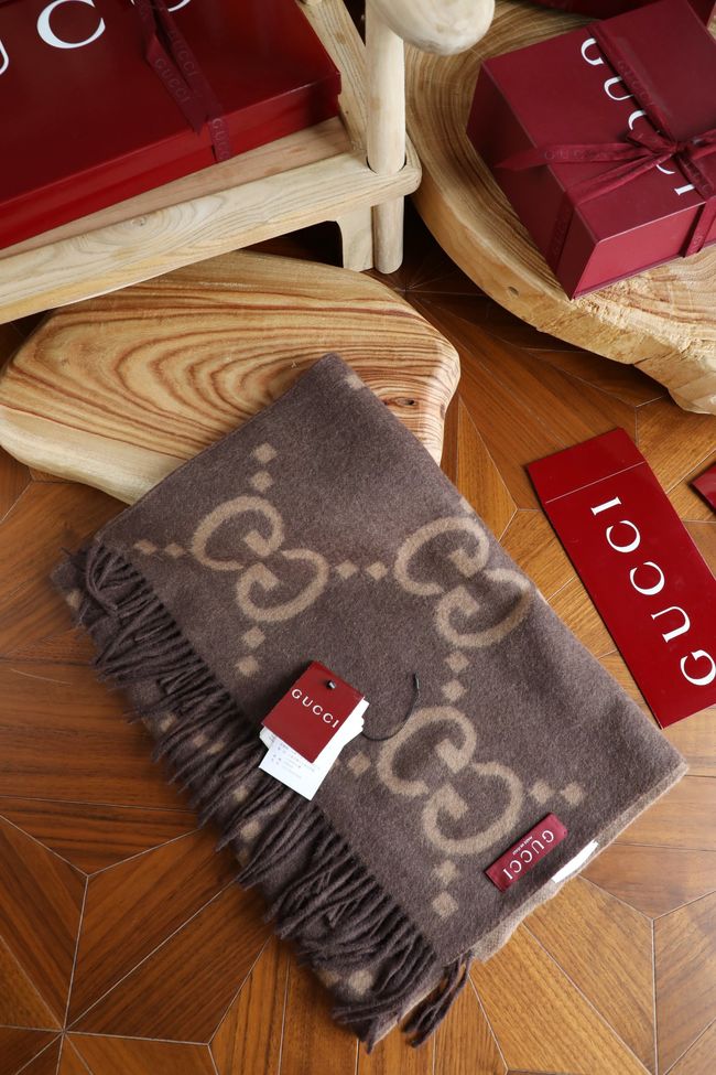 Gucci Reversible Cashmere scarf A006HK-1