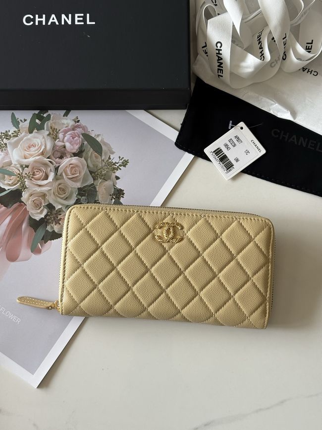 Chanel Classic Zipped Wallet AP5077 apricot