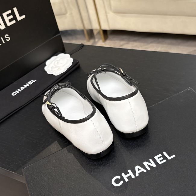 Chanel Mary Janes G47640-4