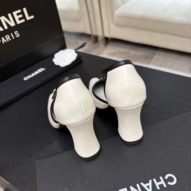 Chanel Mary Janes G47612-10
