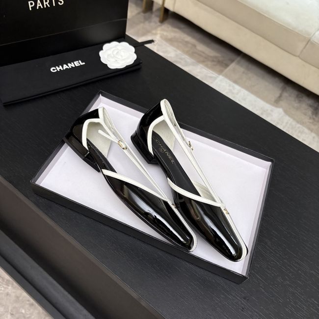 Chanel Mary Janes G47613-8