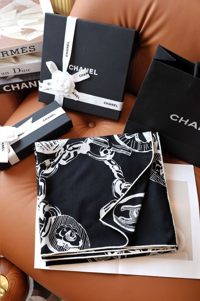 Chanel Wool and Silk Shawl AAC492-3