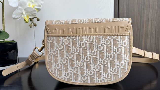 MEDIUM DIOR BOBBY BAG Warm Taupe Box Embroidery M2170 apricot MEDIUM DIOR BOBBY BAG Warm Taupe Box Embroidery M2170 apricot