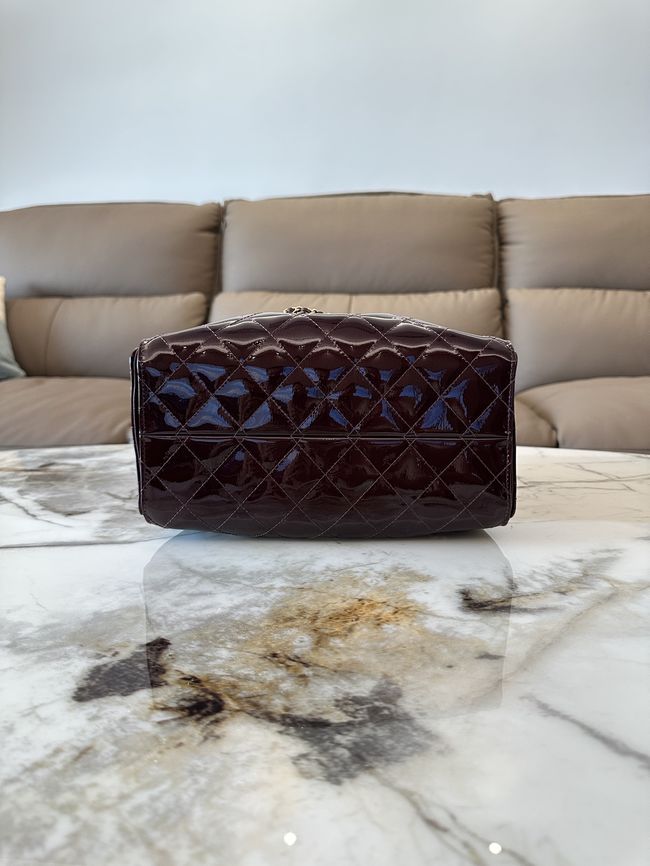 CHANEL 25 SMALL HANDBAG patent leather AS5293 Burgundy