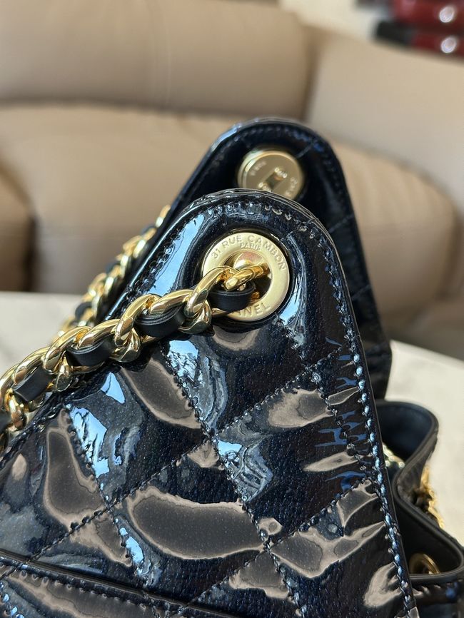 CHANEL 25 SMALL HANDBAG patent leather AS5293 black