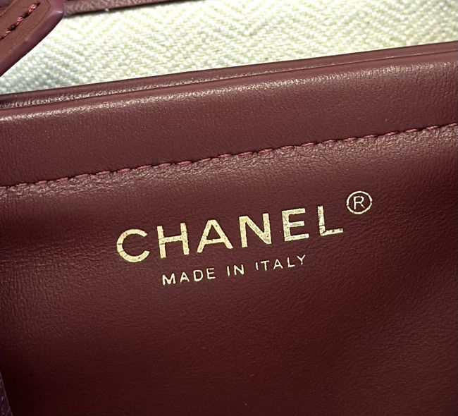 Chanel Maxi Flap bag AS6484 Burgundy