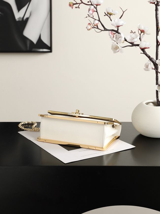 Chanel Mini Flap Bag AS6533 white Chanel Mini Flap Bag AS6533 white
