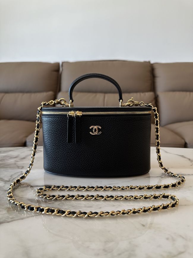 Chanel Vanity with Chain AP5574 black