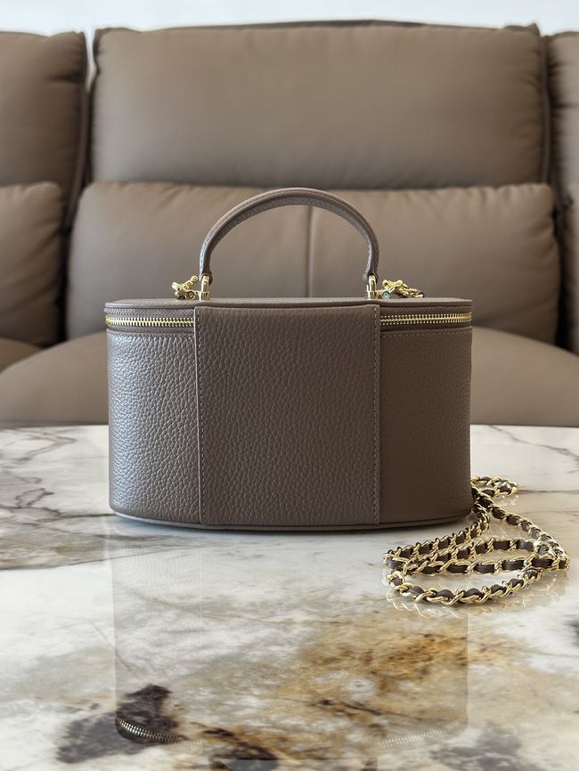 Chanel Vanity with Chain AP5574 gray