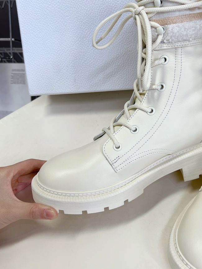 Dior Bolt Ankle Boot Calfskin KCT37-4